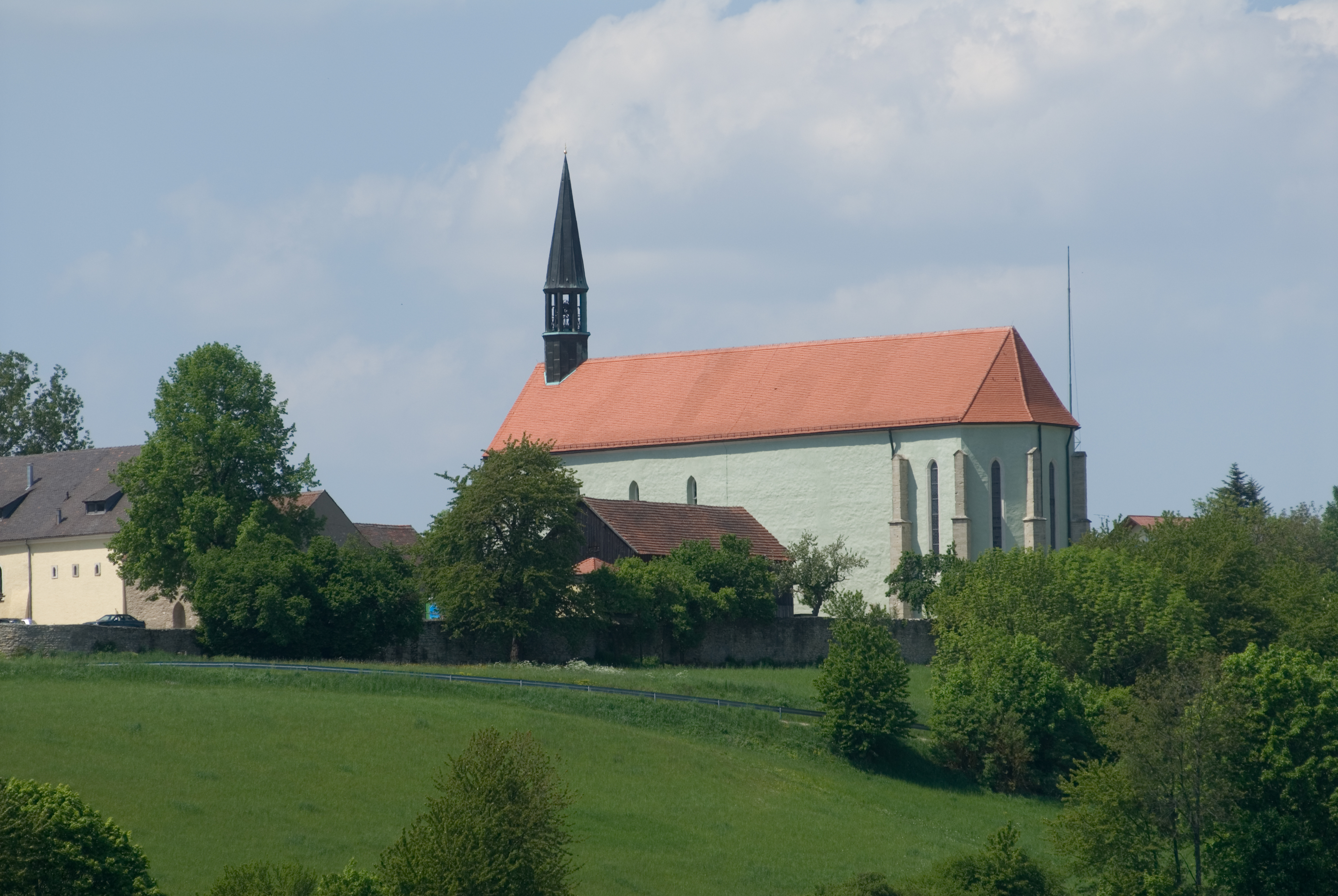 Blick auf Kirche Adlersberg näher